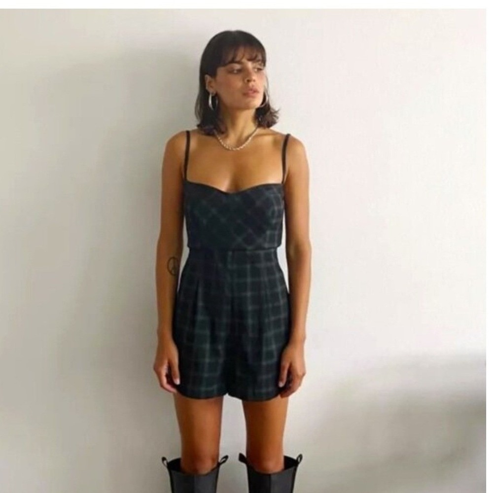 Urban Outfitters UO Isaac Plaid Romper Green Black Lace Up Back‎ Size Small S